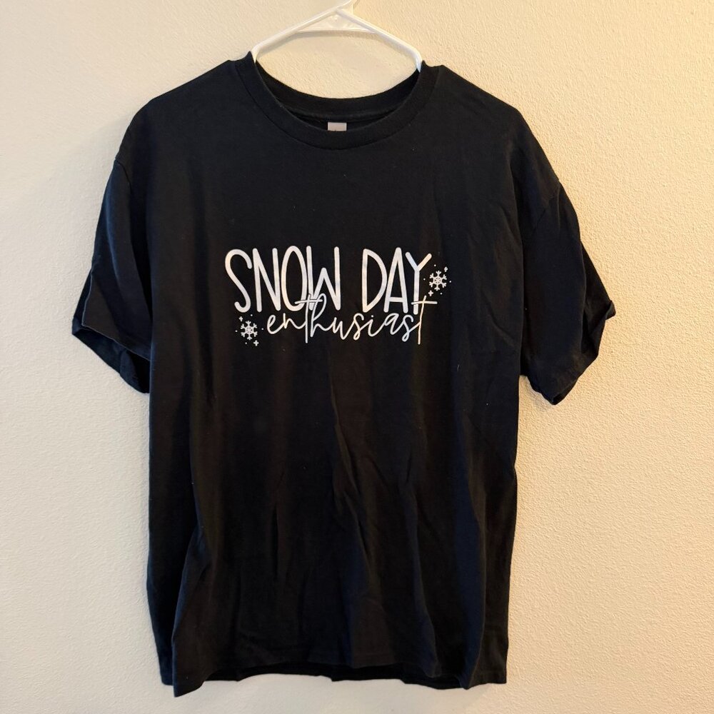 Gildan Size Large Tshirt